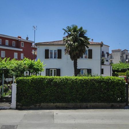 Apartment Tosca With Parking ロヴィニ エクステリア 写真