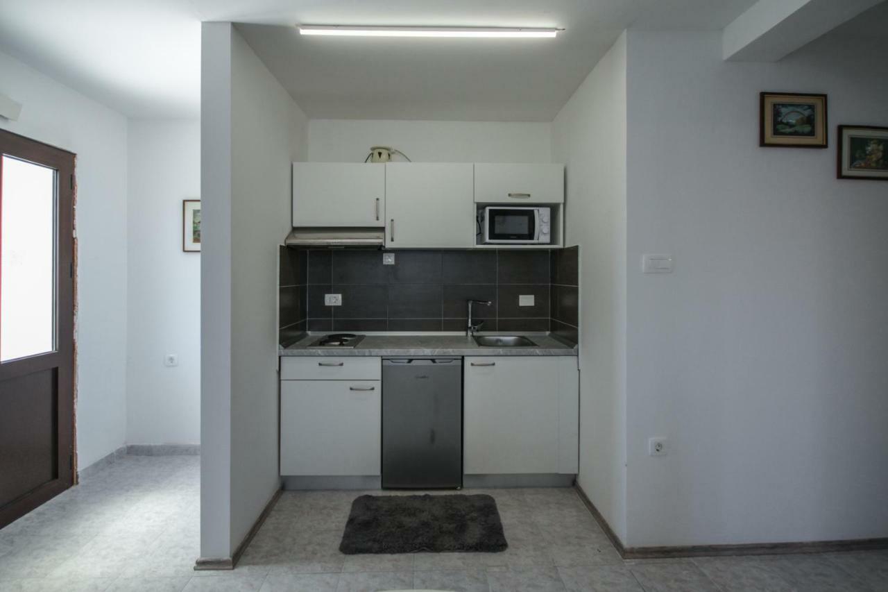 Apartment Tosca With Parking ロヴィニ エクステリア 写真